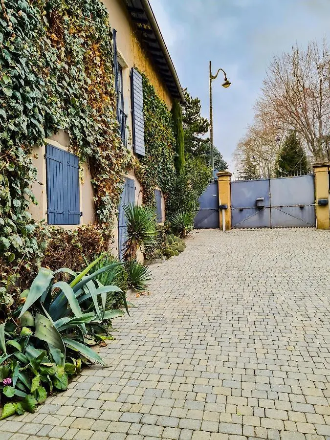 Lyon Faubourg - Saint Priest Bed & Breakfast 3*, Saint-Priest (Rhone) France